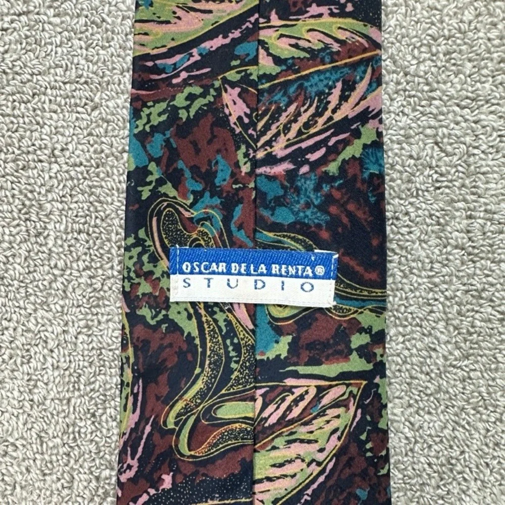 Oscar de la Renta Studio Mens Abstract Botanical Silk Blend Tie Navy Green USA